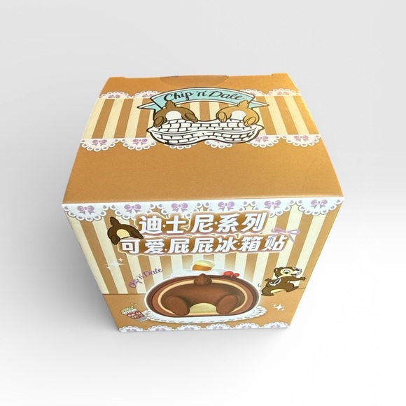 Disney Chip 'n' Dale Refrigerator Magnet - Picture 2 of 3